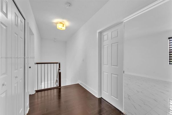 Empty room, Interior, Marble, Wood Texture Flooring