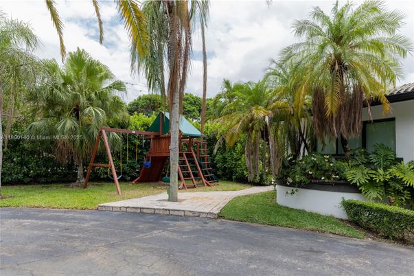 Backyard, Exterior, Playground