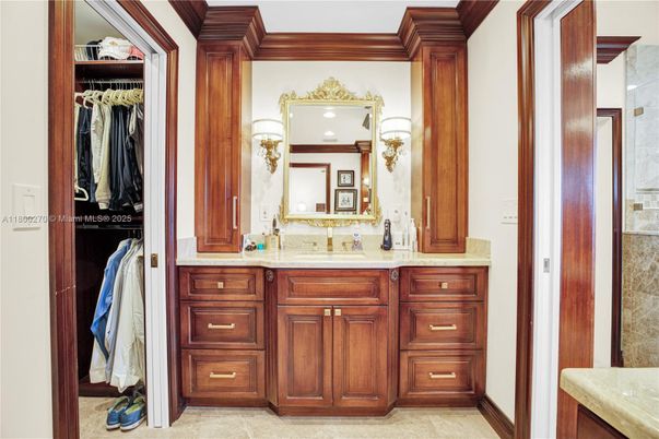 Bathroom, Interior, Recessed Lighting, Walk-in Closets