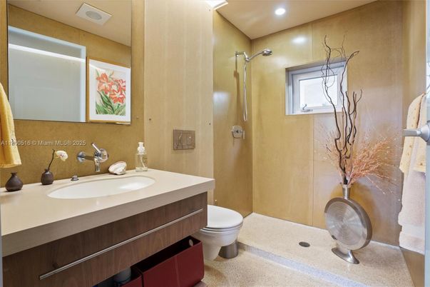 Bathroom, Interior, Recessed Lighting