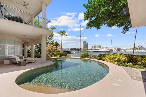Exterior, Pool, Water