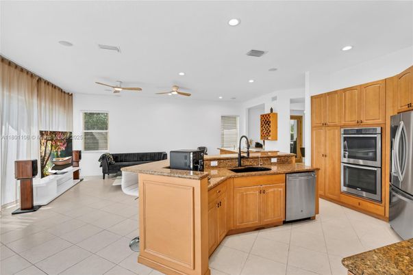 Interior, Kitchen, Living room, Recessed Lighting, Stainless Steel Appliances