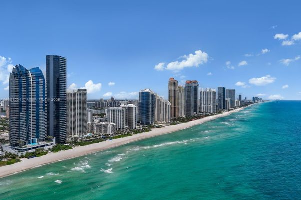Water, Exterior, Pool, Other, Skyline