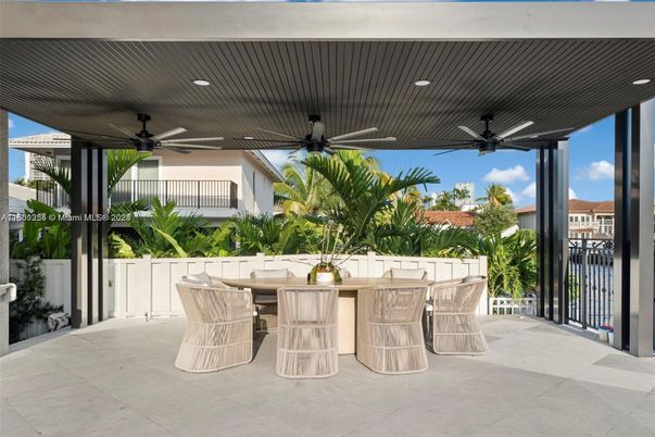 Exterior, Recessed Lighting