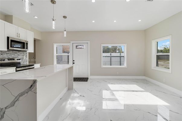 Interior, Kitchen, Marble, Pendant Lights, Recessed Lighting