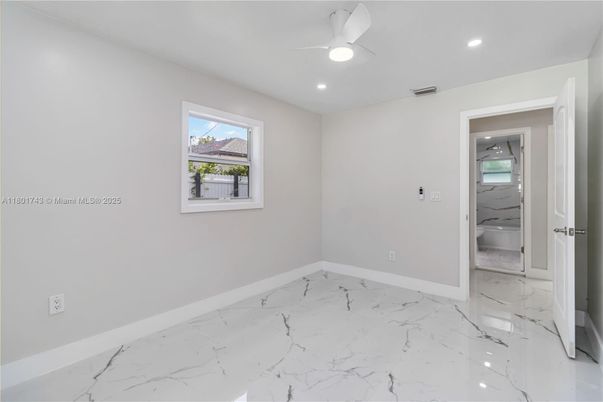 Bathroom, Empty room, Interior, Marble, Recessed Lighting