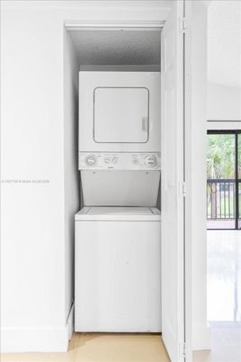 Interior, Utility Closets, Washer