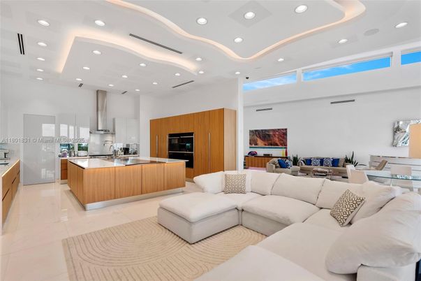 Dining room, Interior, Kitchen, Living room, Recessed Lighting, Stainless Steel Appliances