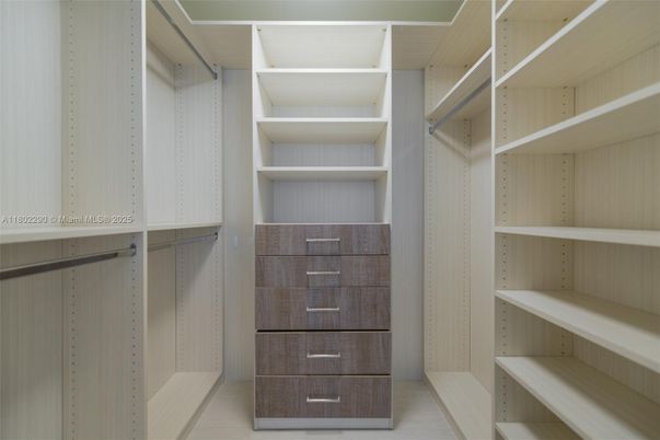 Interior, Walk-in Closets