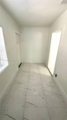 Empty room, Interior, Marble