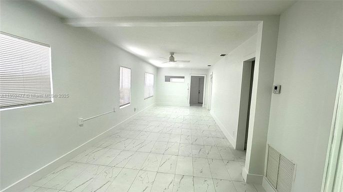 Empty room, Interior, Marble
