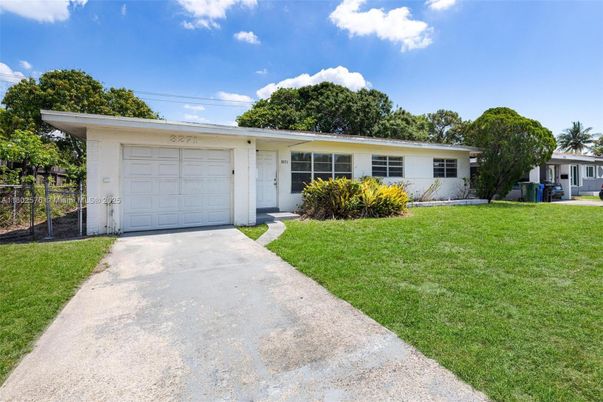 Attached, Backyard, Exterior, Facade, Ranch