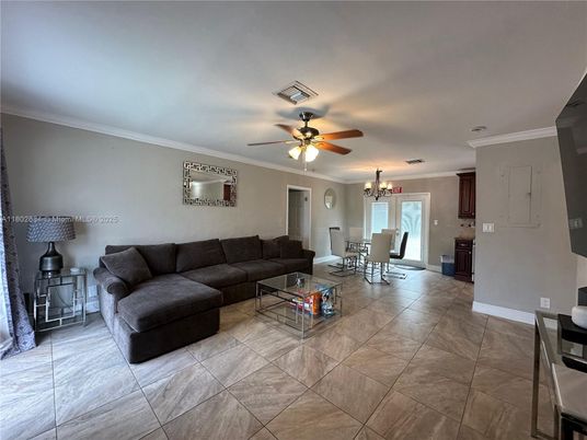 Chandelier, Dining room, Interior, Living room