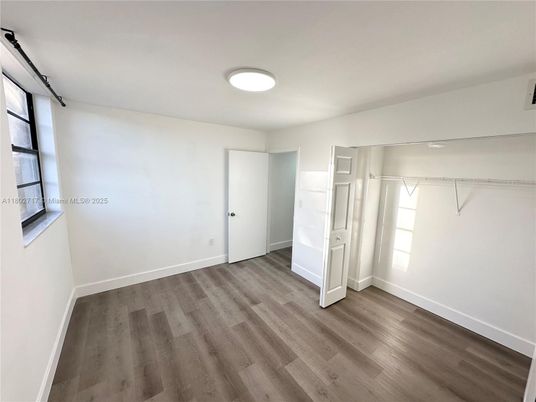 Empty room, Interior, Walk-in Closets, Wood Texture Flooring