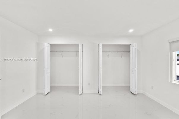 Interior, Recessed Lighting, Walk-in Closets