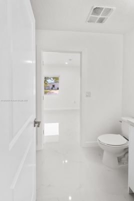 Bathroom, Interior, Marble, Recessed Lighting