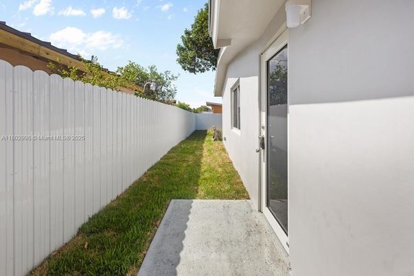 Backyard, Exterior