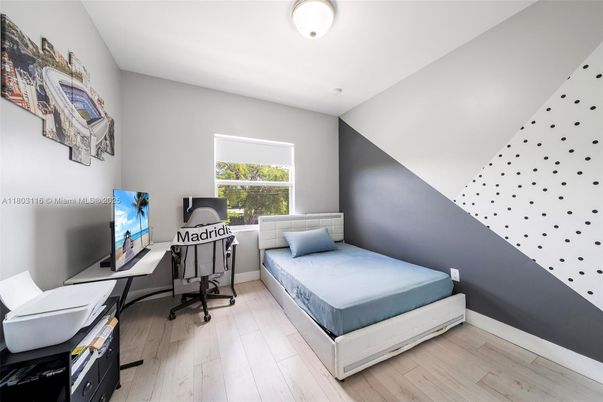 Bedroom, Home Office, Interior, Wood Texture Flooring