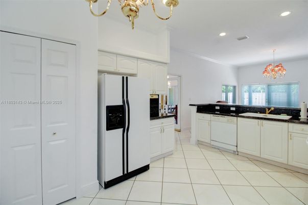 Chandelier, Interior, Kitchen, Recessed Lighting