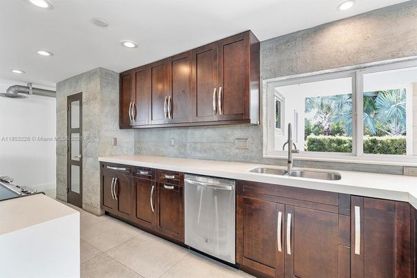 Interior, Kitchen, Pendant Lights, Recessed Lighting