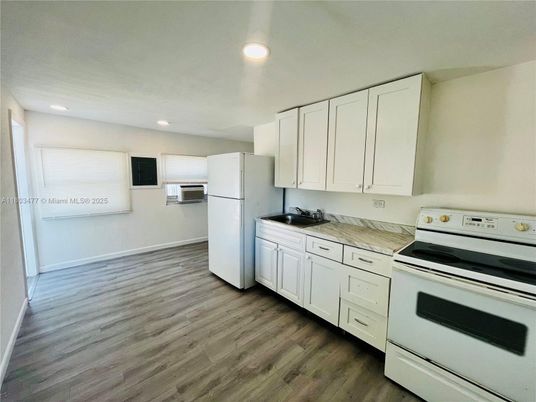 Interior, Kitchen, Recessed Lighting, Wood Texture Flooring