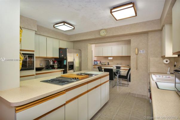 Dining room, Interior, Kitchen, Stainless Steel Appliances