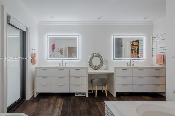 Bathroom, Dual Sink Vanities, Interior, Recessed Lighting, Wood Texture Flooring