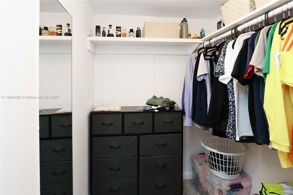 Interior, Walk-in Closets