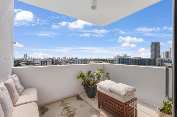 Exterior, Interior, Other, Skyline