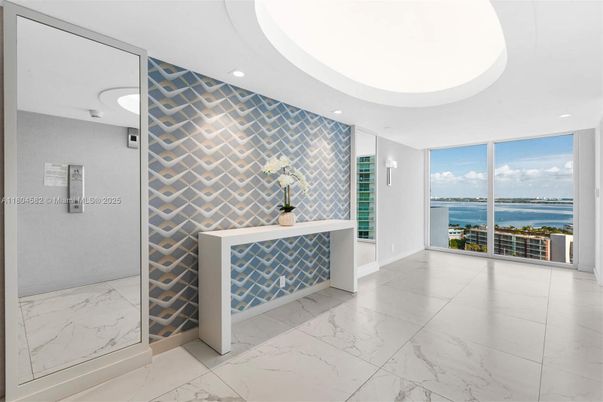 Interior, Marble, Recessed Lighting, Water