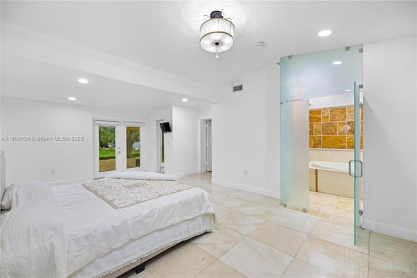 Bathroom, Bedroom, Interior, Recessed Lighting
