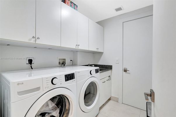 Interior, Washer