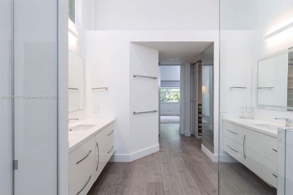 Bathroom, Dual Sink Vanities, Interior, Wood Texture Flooring