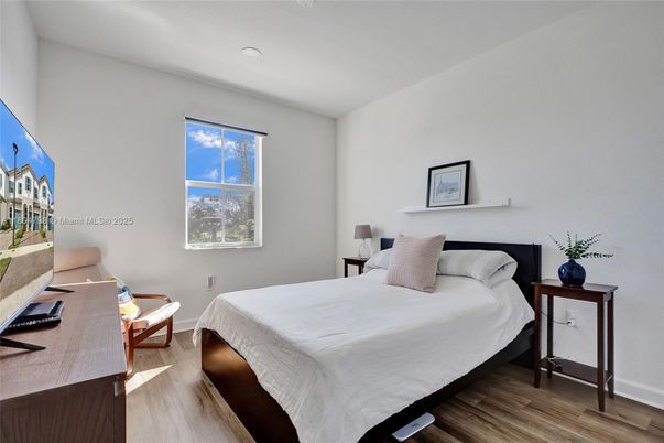 Bedroom, Home Office, Interior, Recessed Lighting, Wood Texture Flooring