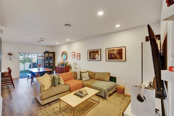 Dining room, Interior, Living room, Pendant Lights, Recessed Lighting, Wood Texture Flooring