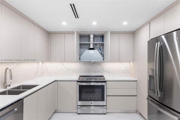 Interior, Kitchen, Marble, Recessed Lighting, Stainless Steel Appliances