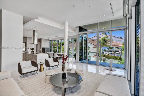 Dining room, Interior, Kitchen, Living room, Pendant Lights, Recessed Lighting