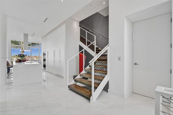 Interior, Marble, Recessed Lighting, Water