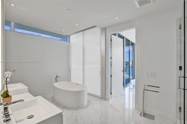 Bathroom, Dual Sink Vanities, Free Standing Baths, Glass Shower, Interior, Marble, Recessed Lighting