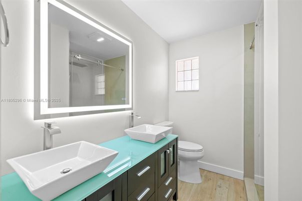 Bathroom, Interior, Recessed Lighting, Wood Texture Flooring