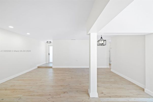 Empty room, Interior, Pendant Lights, Recessed Lighting, Wood Texture Flooring