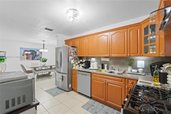 Dining room, Interior, Kitchen, Pendant Lights
