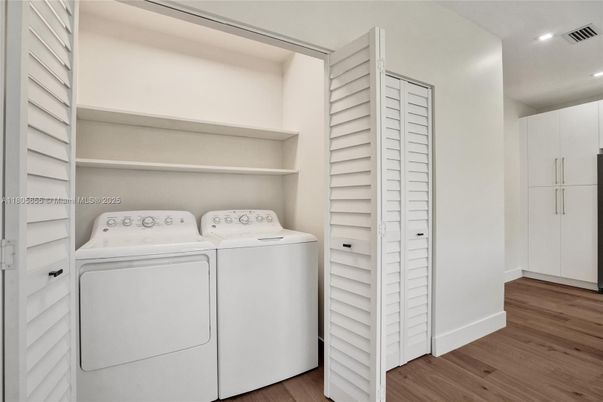 Interior, Recessed Lighting, Utility Closets, Washer, Wood Texture Flooring