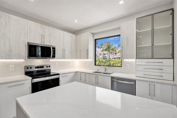 Interior, Kitchen, Recessed Lighting