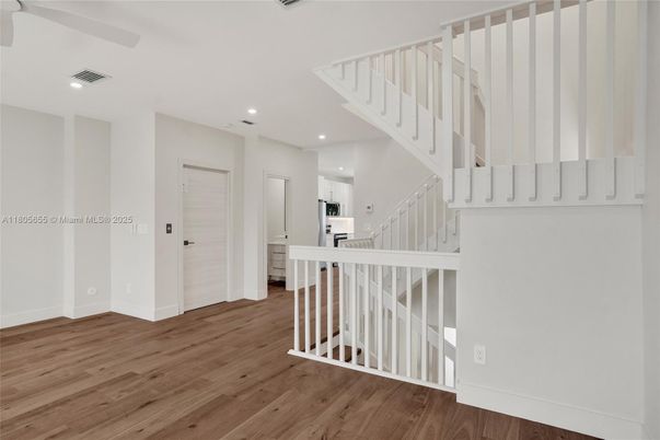 Interior, Recessed Lighting, Wood Texture Flooring