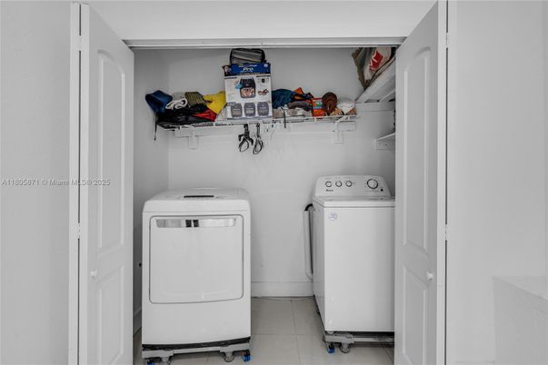 Interior, Utility Closets, Washer
