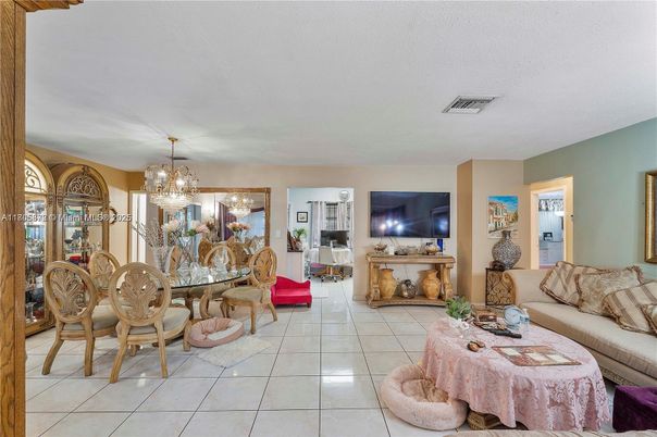 Chandelier, Dining room, Interior, Living room