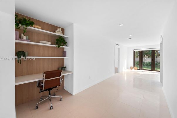 Home Office, Interior, Recessed Lighting