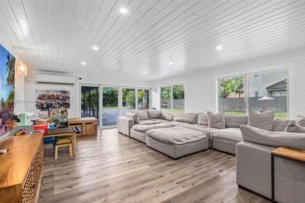Dining room, Interior, Living room, Recessed Lighting, Wood Texture Flooring