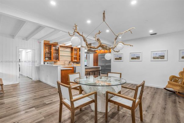 Dining room, Interior, Kitchen, Pendant Lights, Recessed Lighting, Wood Texture Flooring